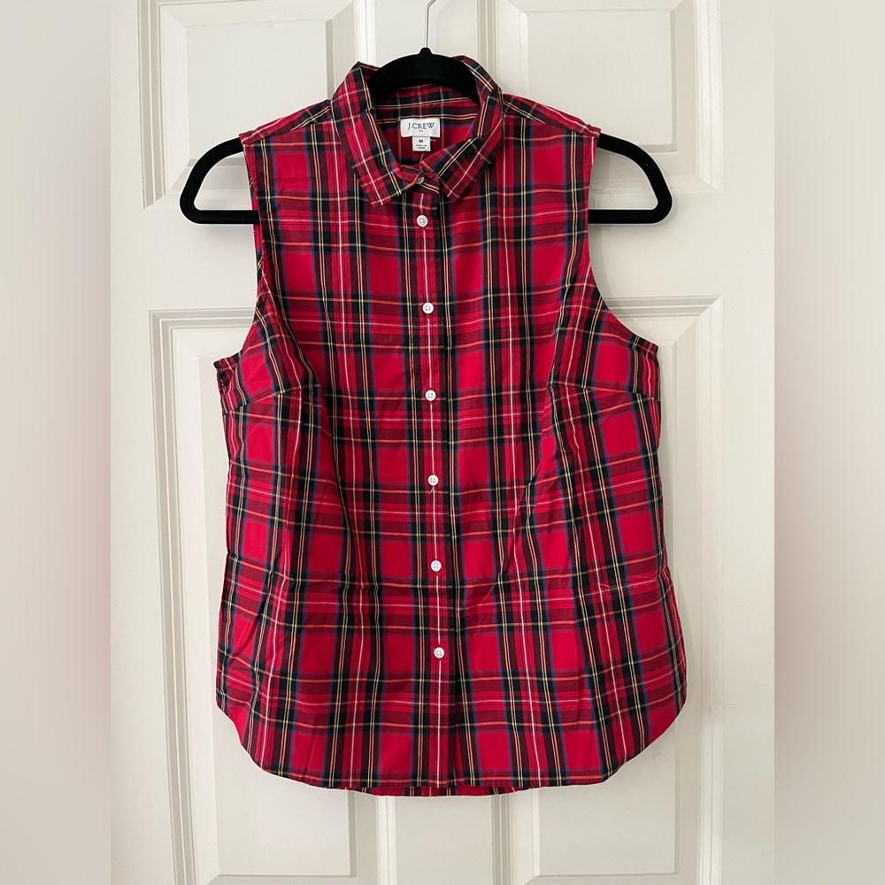 NWT Women’s J. Crew red/black tartan sleeveless button up collared top Holiday M